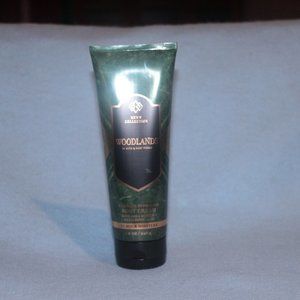**CLOSET ON HOLD**BATH AND BODY WORKS Mens Woodlands Body Cream